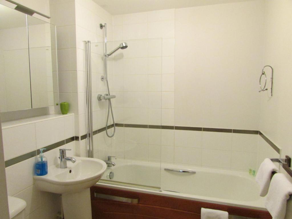 Cheltenham Luxury Apartments Стая снимка